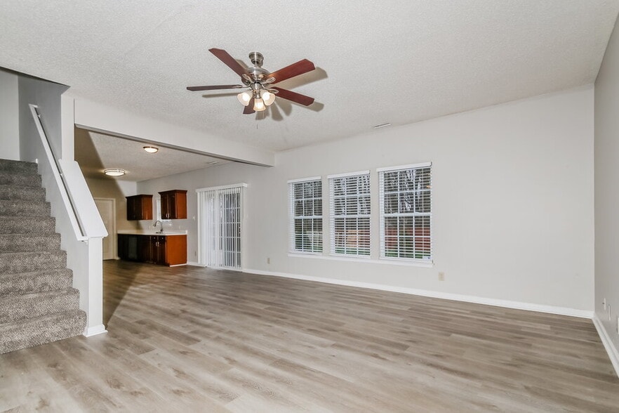 Building Photo - 432 Legacy Blvd