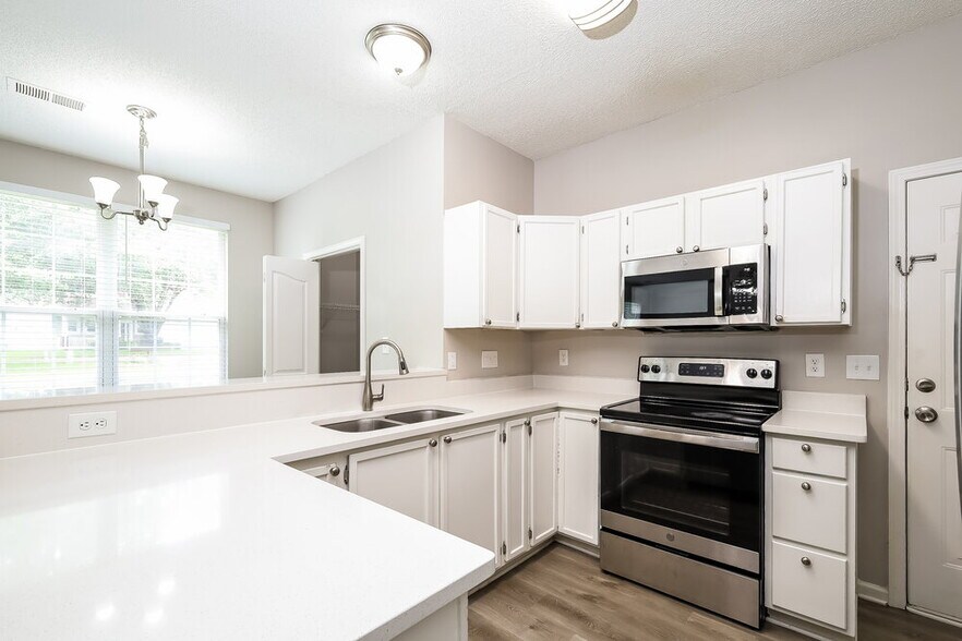 Building Photo - 6820 Ayrshire Glen Pl