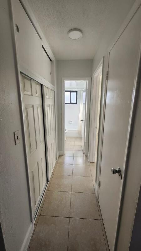 Building Photo - 2545 Taft St