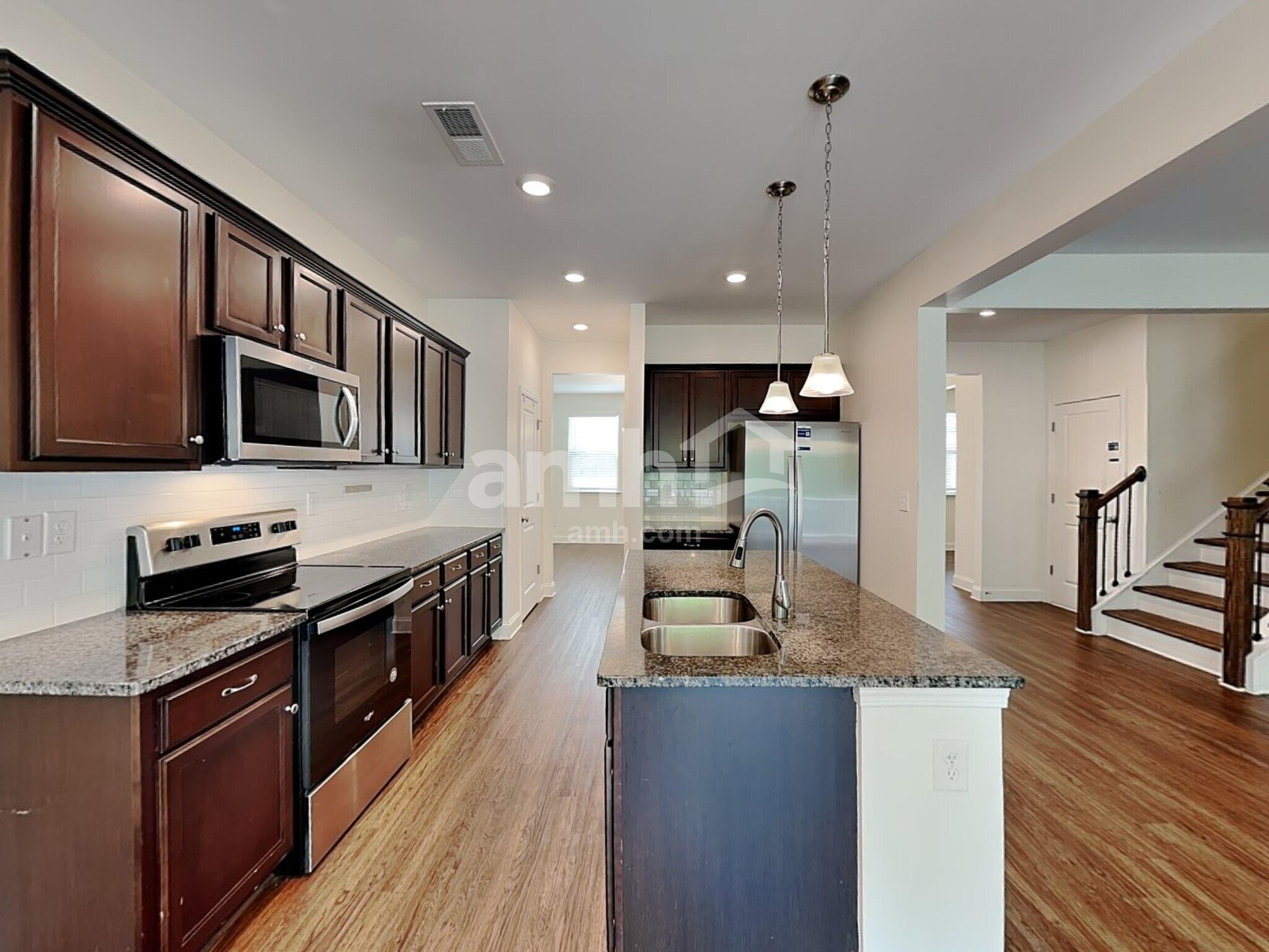 Building Photo - 8034 Leonine Ct