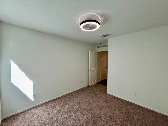 Building Photo - Brand New 4BR + Loft | 2-Car Garage