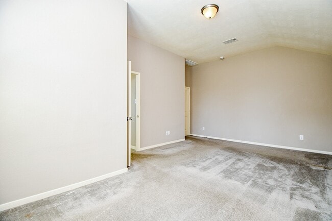 Building Photo - 2023 Manchester Crossing Dr