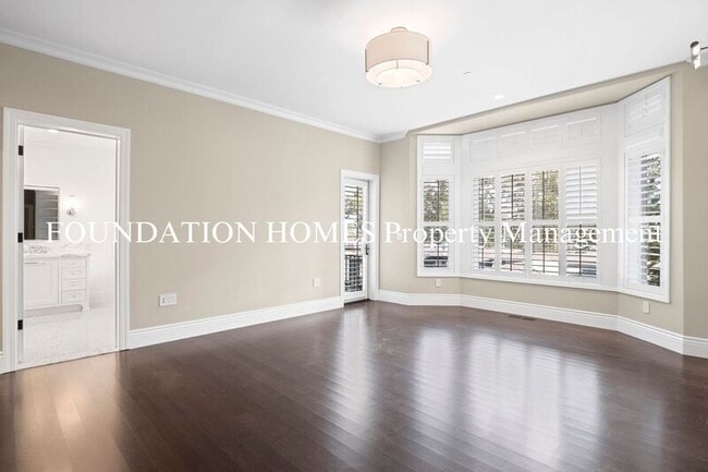 Building Photo - 22 De Silva Island Dr