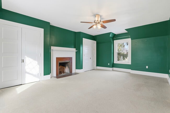 Building Photo - 1 Fox Hill Dr