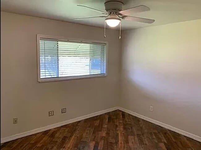 Building Photo - Central Bossier Stunner