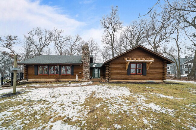 Building Photo - N1508 Wildwood Rd