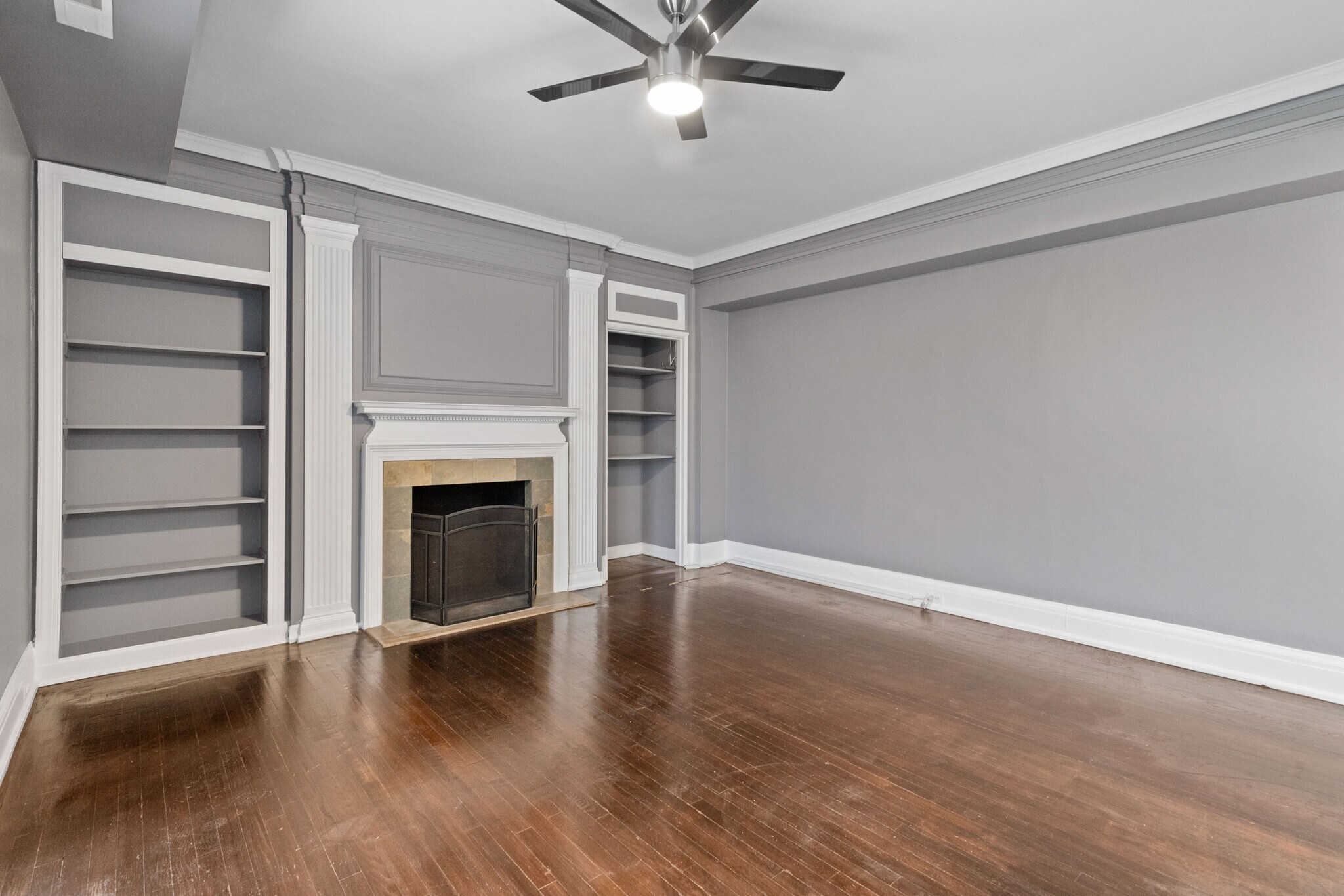 Building Photo - 2900 E Jefferson Ave