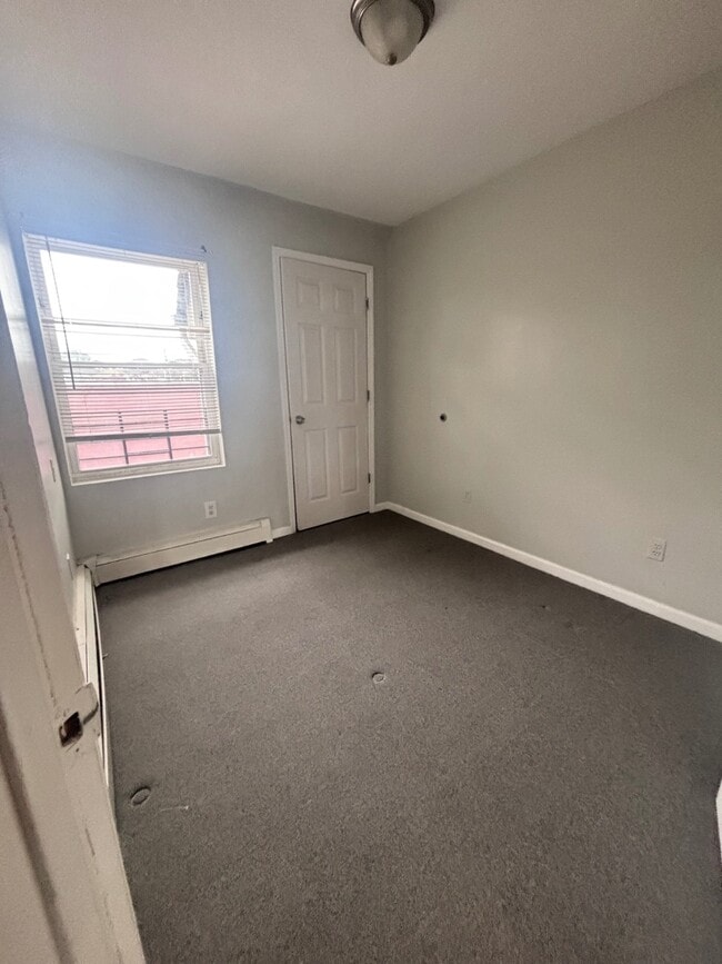 Building Photo - 173-17 Vaswani Ave