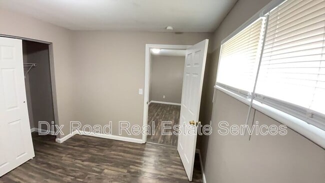 Building Photo - 5269 Harshmanville Rd