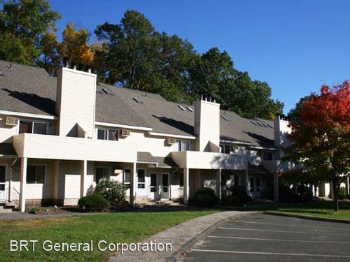 Building Photo - 28 Rose Ln
