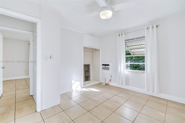 Building Photo - 13590 NW 5th Ave