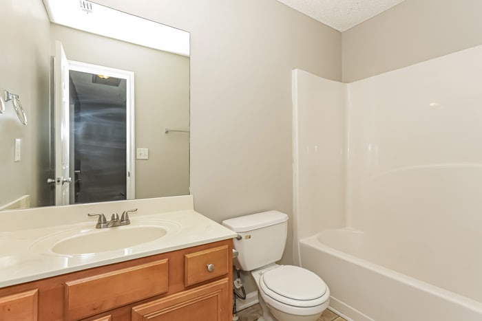 Building Photo - 6427 Olmadison Ln