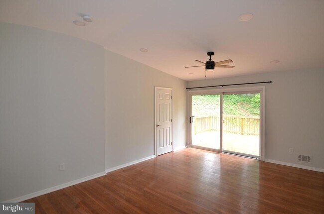 Building Photo - 14011 Eagle Ct