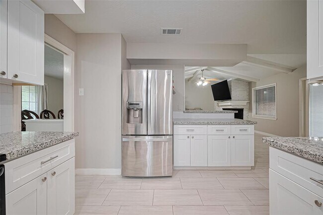 Building Photo - 1708 Ruella Ln