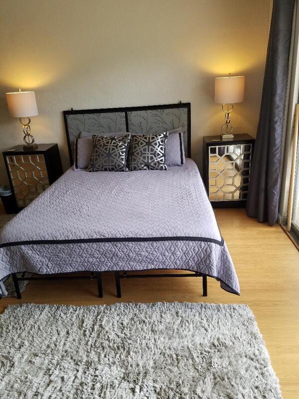 Building Photo - 355 Kalanianaole St