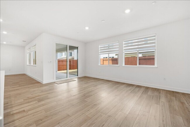 Building Photo - 7041 Nystrom Wy