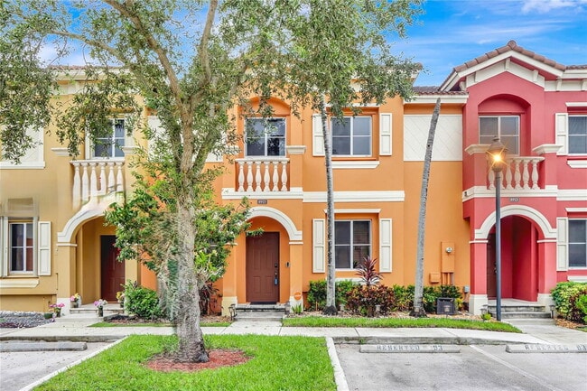 Primary Photo - 8915 SW 18th St