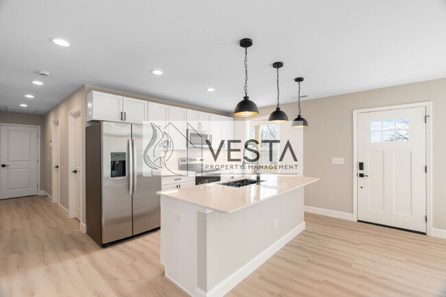 Building Photo - 110 Deaver Park Cir