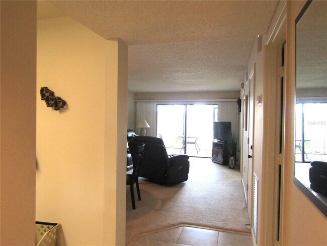 Building Photo - 5235 Willow Links