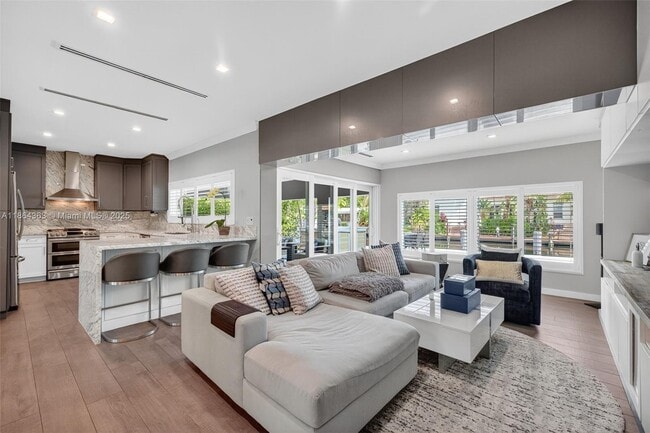Building Photo - 1009 Tangelo Isle