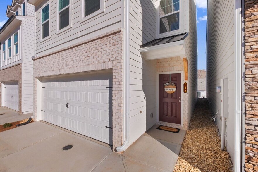 Building Photo - 384 Whitetail Cir