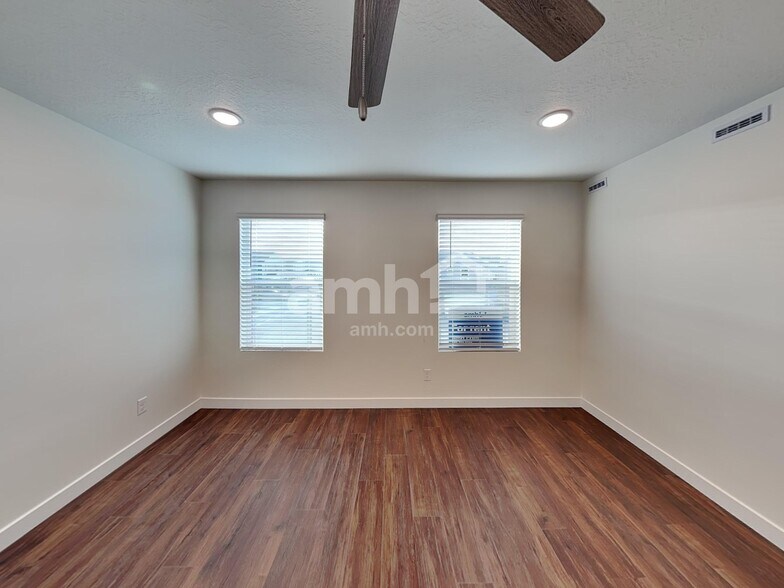 Building Photo - 8977 Will Royal Ln