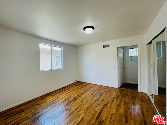 Building Photo - 5029 Klump Ave