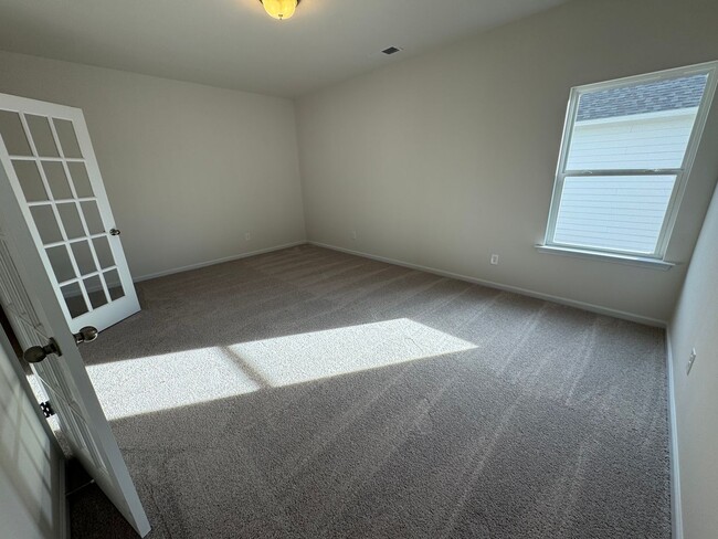 Building Photo - New 3/2.5 House in Armuchee- $1,995