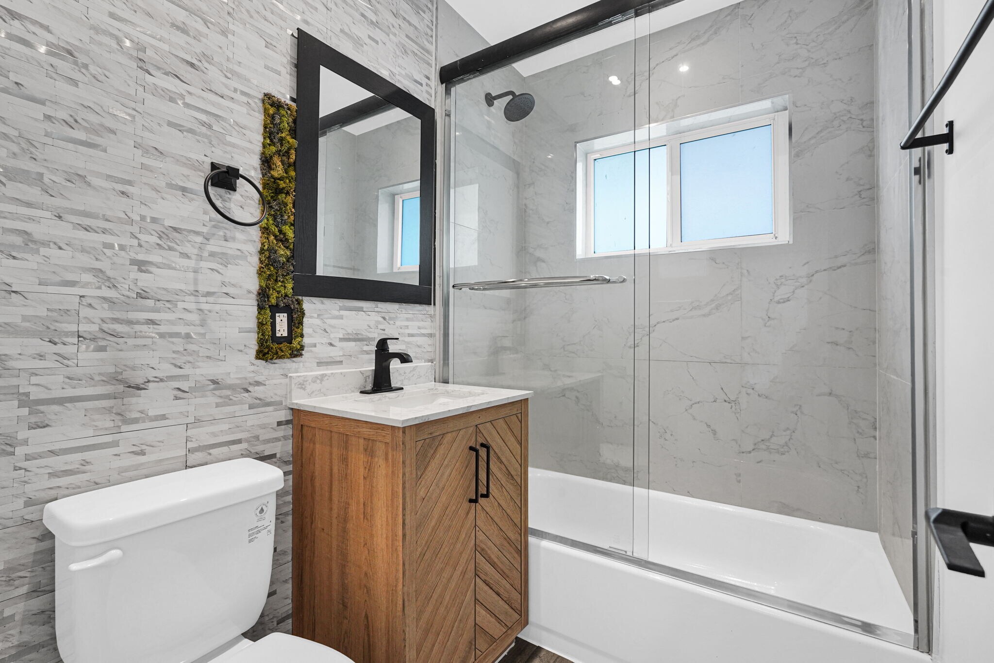 Building Photo - 2212 Roosevelt St