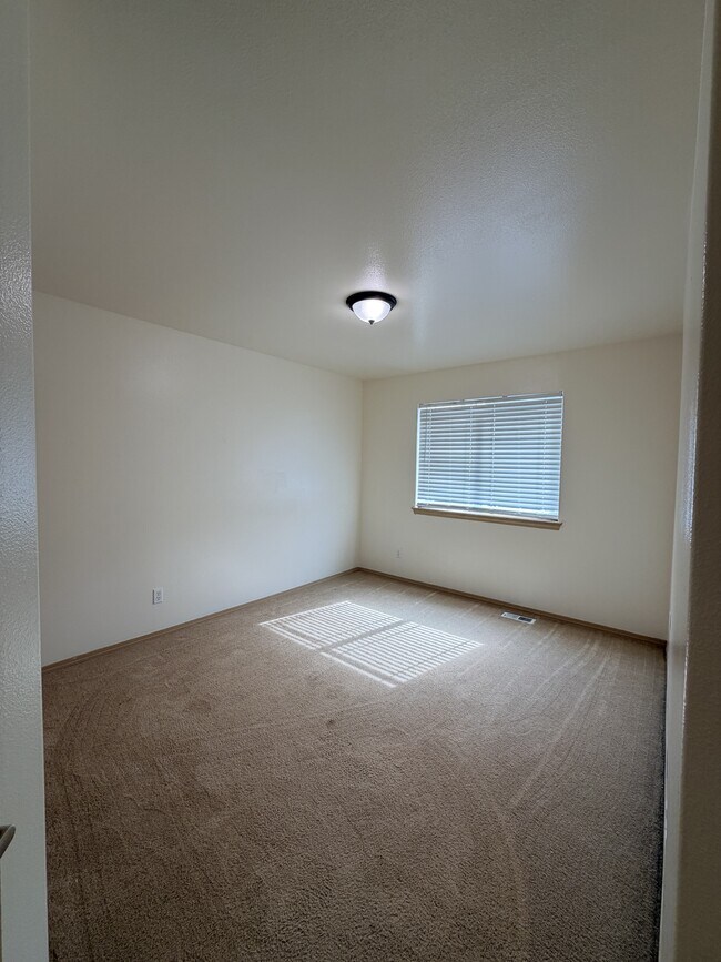 Building Photo - 7611 197th St Ct E