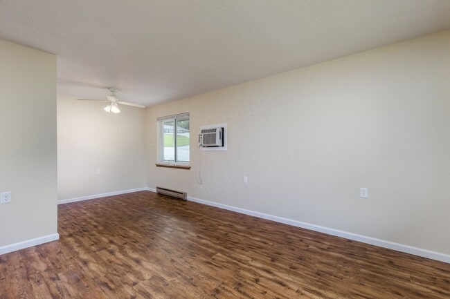 Building Photo - Orange Blossom Apartments