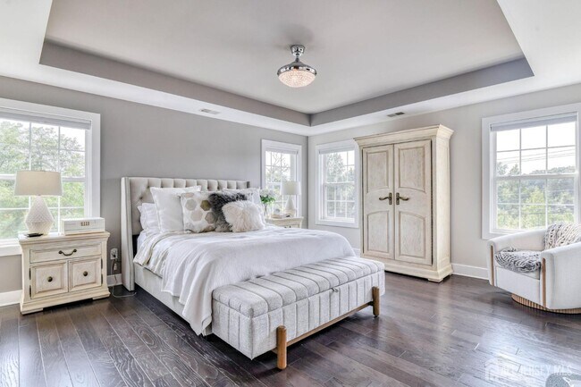 Building Photo - 1529 Paxton Ln