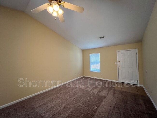 Building Photo - 219 Sassafrass Lane