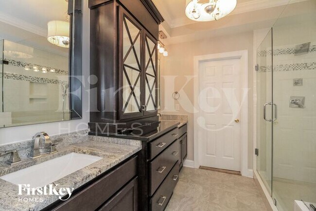 Building Photo - 1525 Finwick Dr