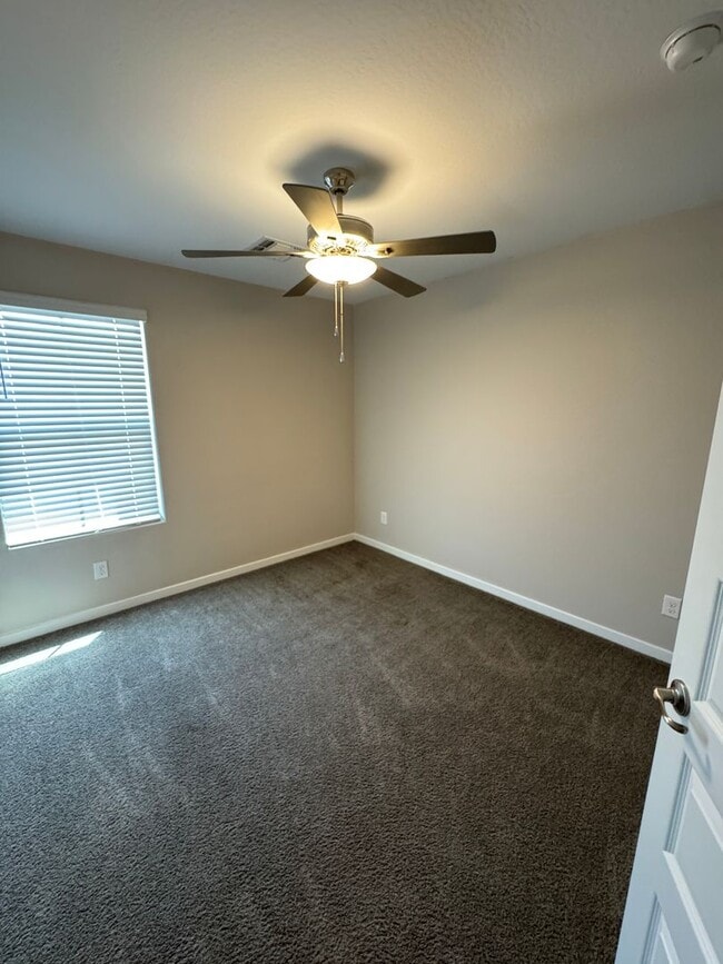 Building Photo - Unique opportunity! Rent a townhouse in a ...