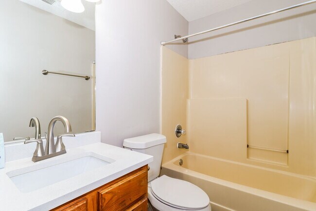 Building Photo - 6997 Luxor Ln