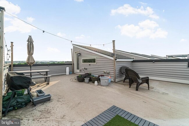 Building Photo - 23619 Waterford Downs Terrace