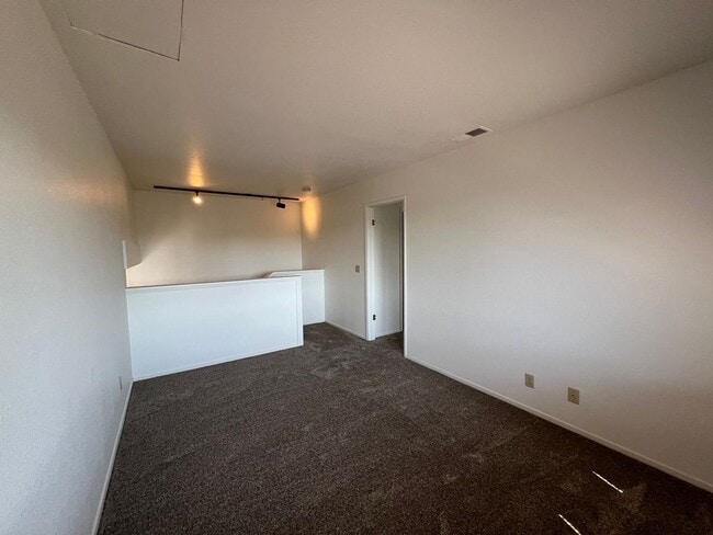 Building Photo - 4617 San Anselmo Rd