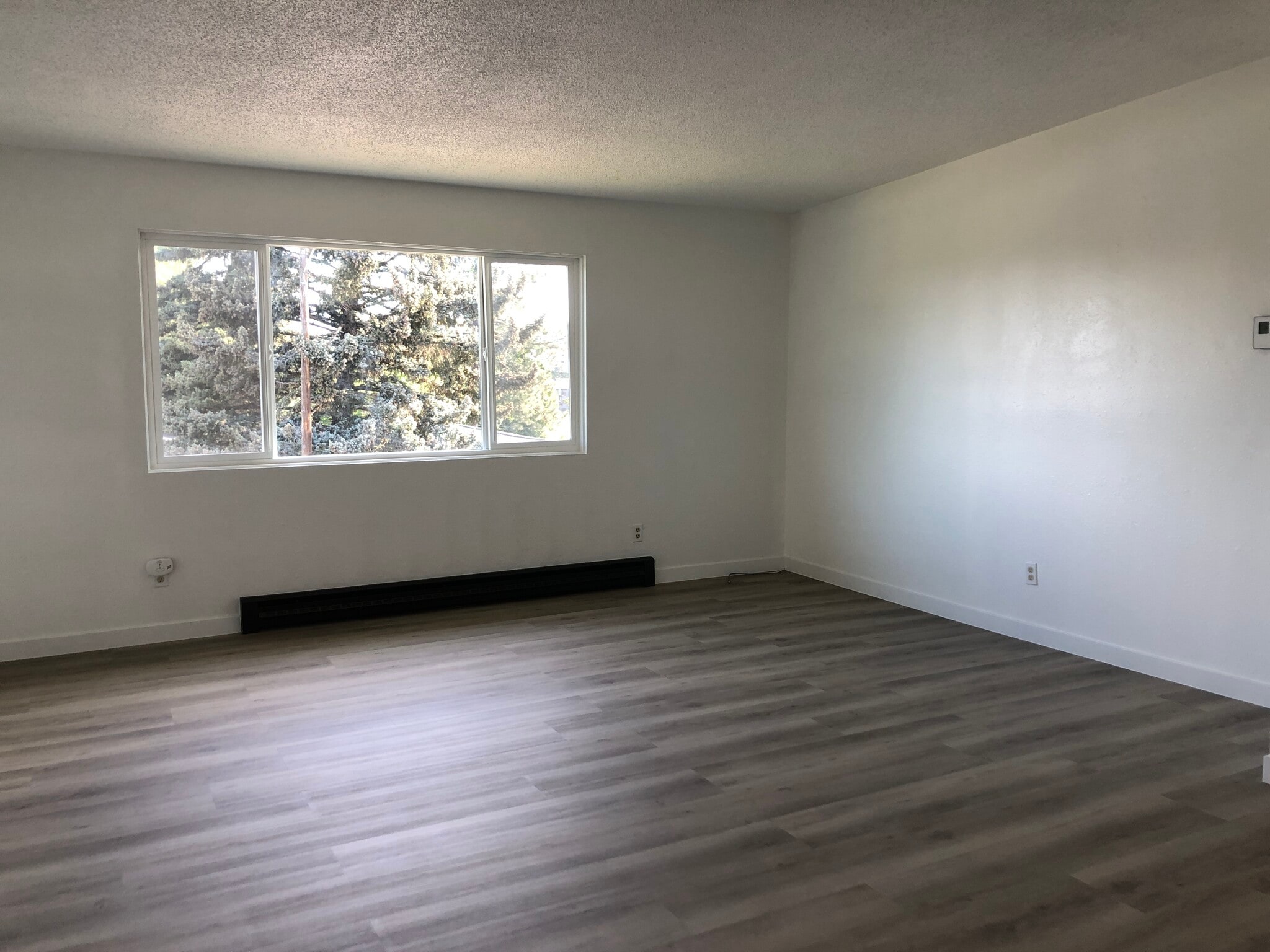 Building Photo - 1735 NE Wheatland Dr