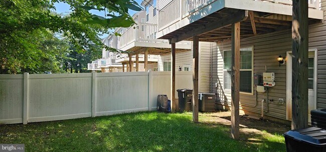 Building Photo - 156 Ironwood Ct