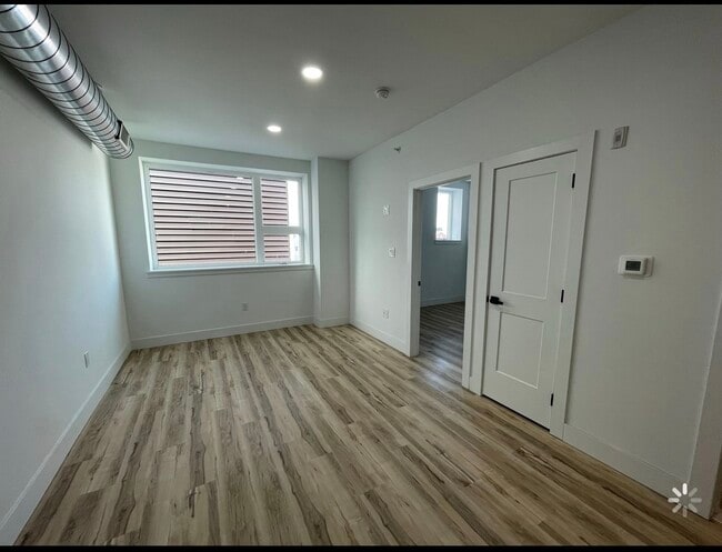 Building Photo - 1843 Hartranft St