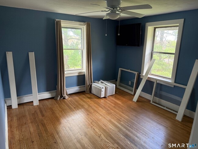 Building Photo - 82 Mountain Rd