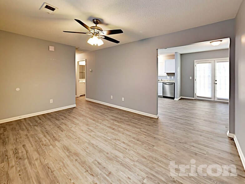 Building Photo - 19 Sterling Ridge Ct