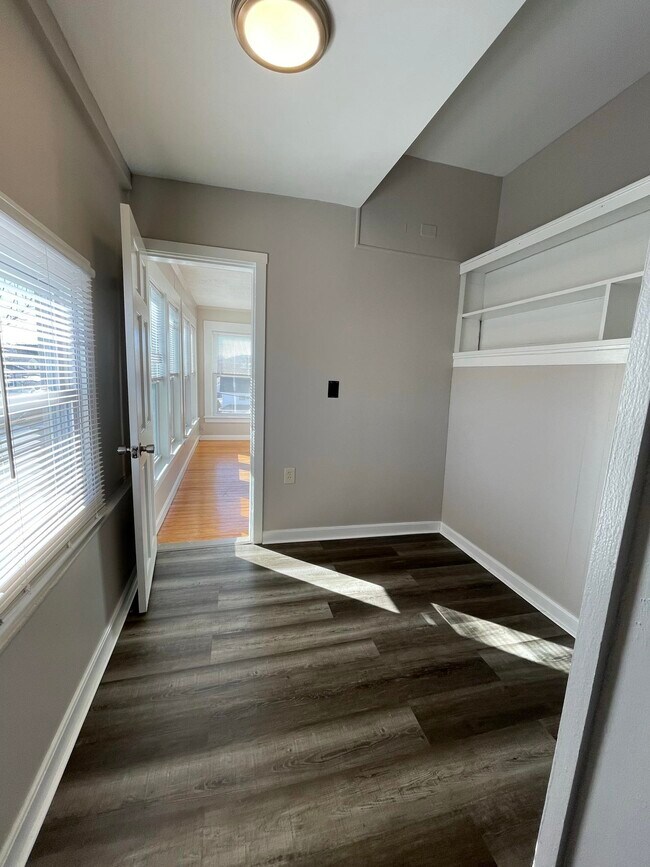 Building Photo - 12 Cumberland St