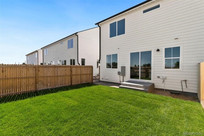 Building Photo - 521 S Main St