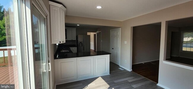 Building Photo - 3145 Elmmede Rd