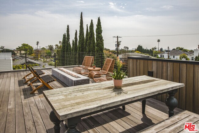 Building Photo - 12662 Rose Ave