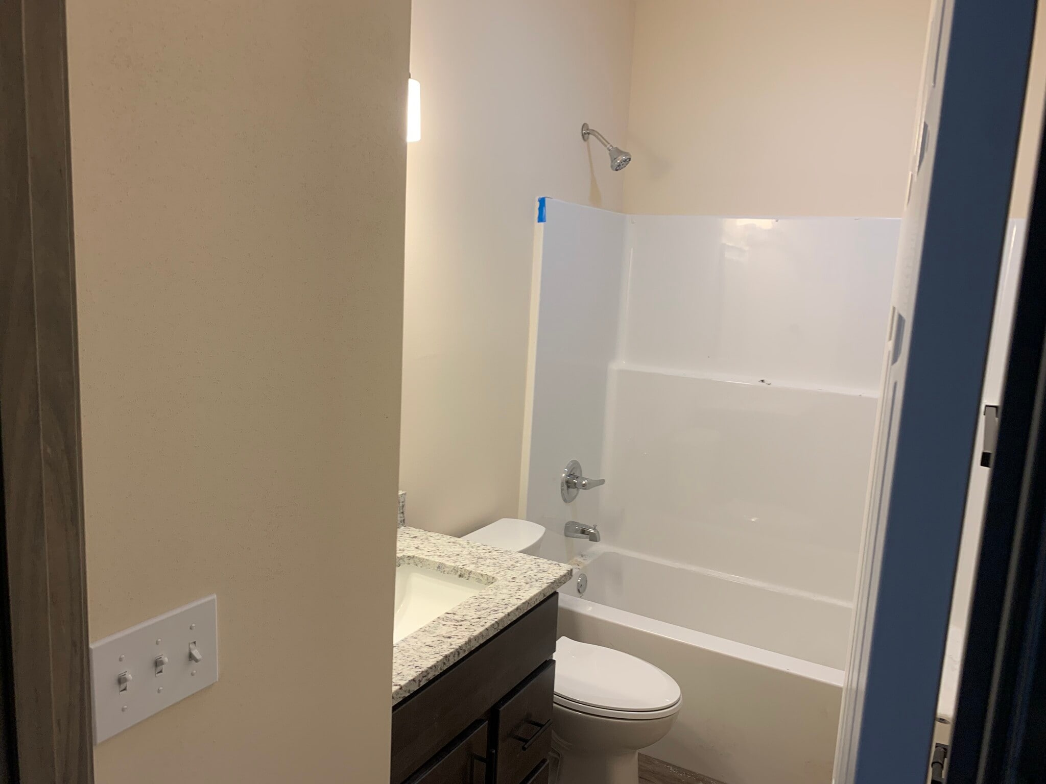 Building Photo - 514 Gillham St