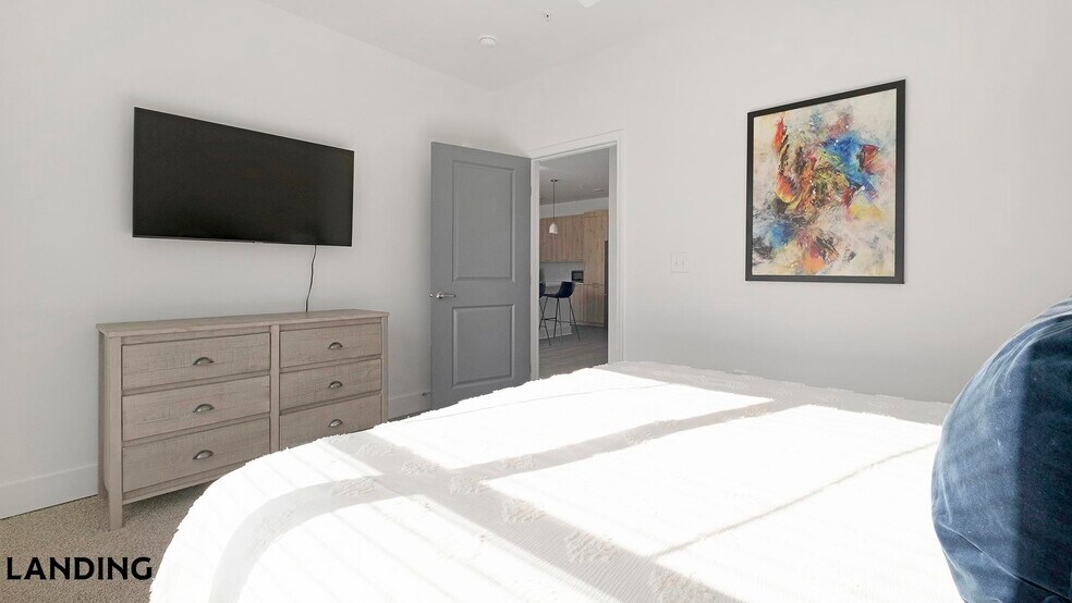 Building Photo - 5102 Station Dr