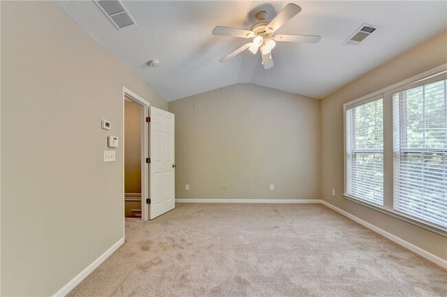 Building Photo - 4021 Edgecomb Dr